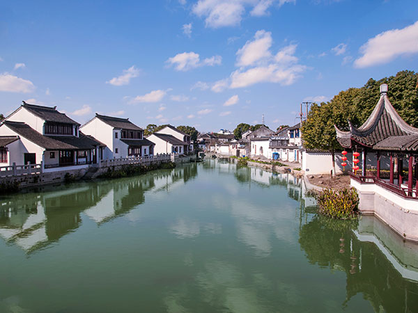 Luzhi Water Town