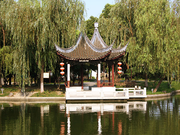 Luzhi Water Town