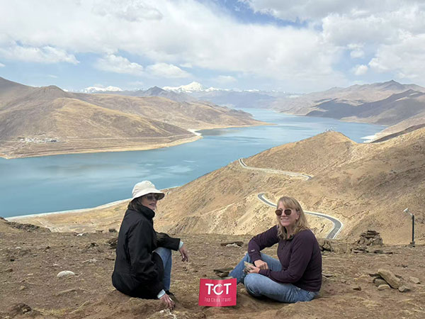 Yamdrok Lake