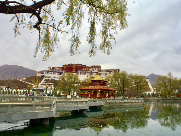/pic/city/tibet/lhasa/attractions/Potala-Palace-25.jpg
