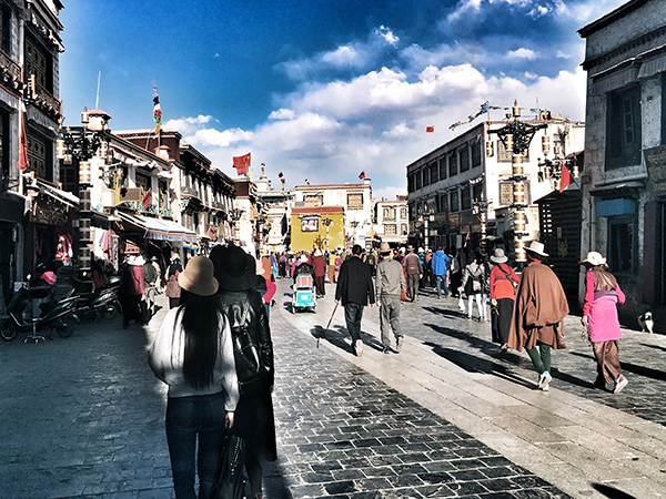 Famous Shopping Places in Lhasa