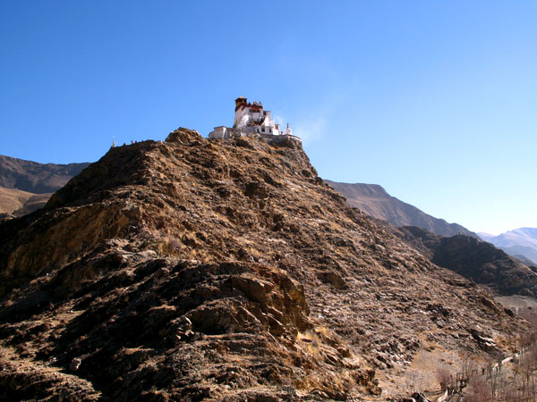Yumbulagang Palace
