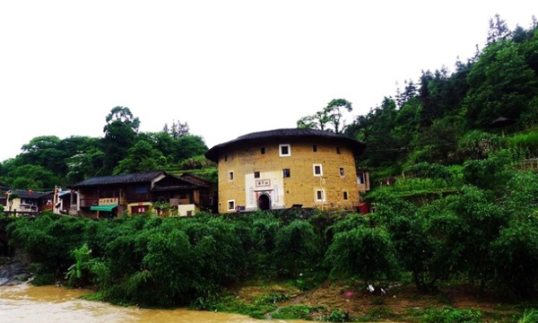 Hakka earth buildings