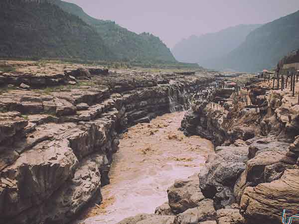 hukou waterfall
