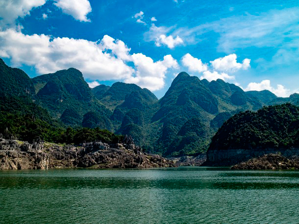 Wanfeng Lake