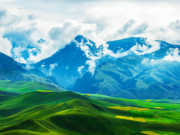 /pic/city/xining/attractions/zhuoer-mountain-01.jpg