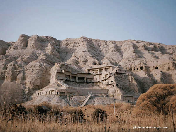 Kezil Grottoes
