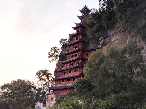 Shibaozhai
