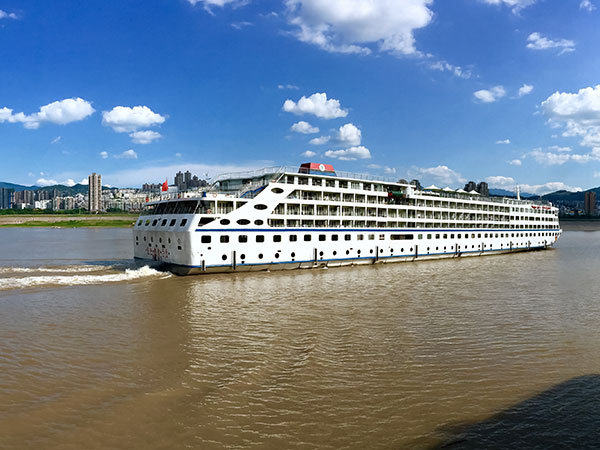 /pic/city/yangtze-river/attractions/yangtze-cruise-04.jpg