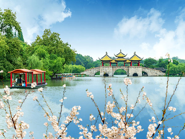Slender West Lake Yangzhou