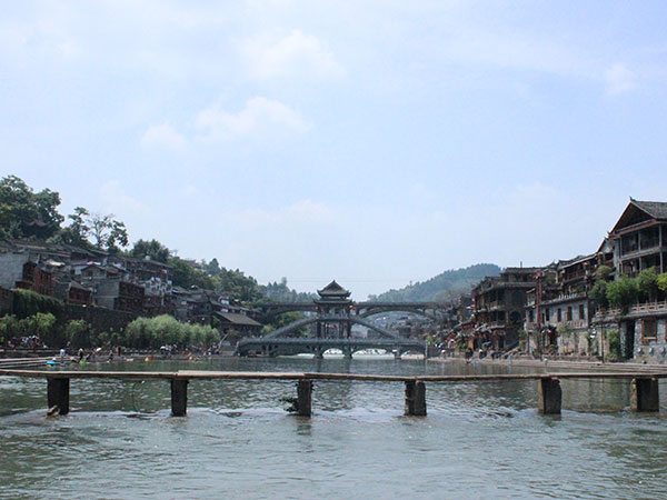 xizhou bronze pillar at furong ancient town