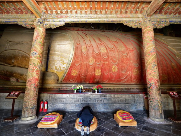 Giant Buddha Temple