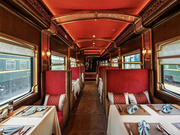 /pic/silk-road/silk-road-express-train-03.jpg