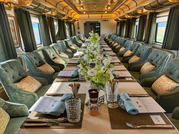 /pic/silk-road/silk-road-express-train-07.png