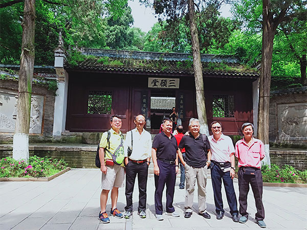 Amazing 8 Days Wuhan Trip in April