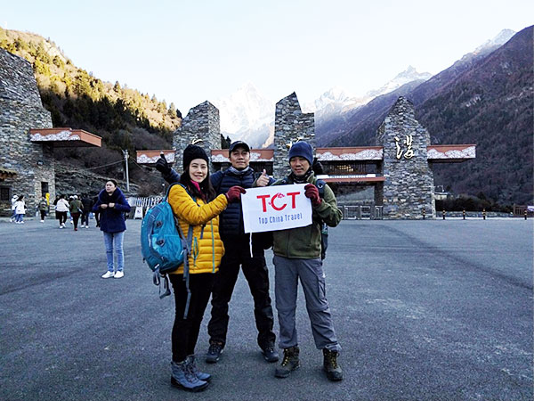 Wonderful China Tour in Chengdu & Daocheng Yading