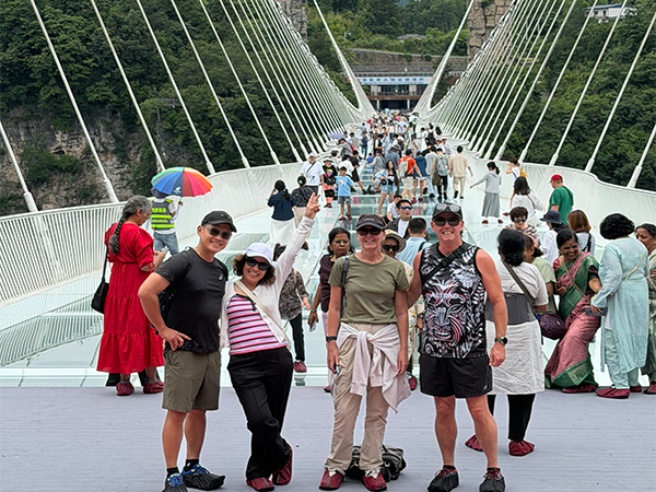 14 Days Group Tour: Li River and Tianmen Mountains Adventure