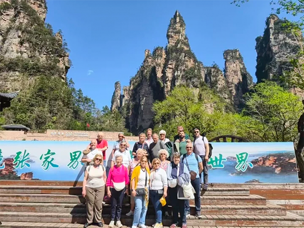 Two-Week Li River & Tianmen Mountain Scenic Tour