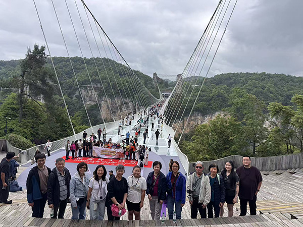 14 Days Giant Panda and West Lake Family Holiday
