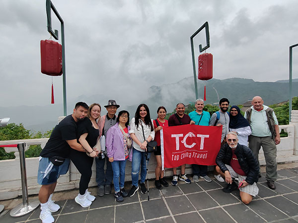 Travel to China: Private Tour or Group Tour